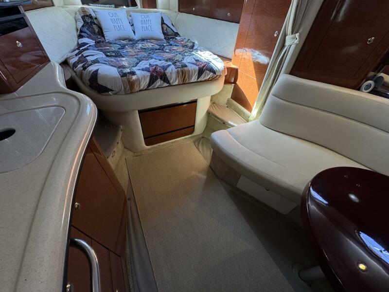 2004 Sea Ray 320 Sundancer