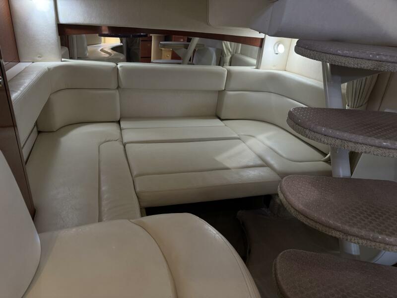 2004 Sea Ray 320 Sundancer