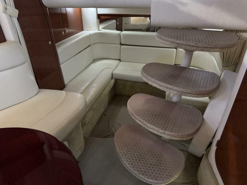 2004 Sea Ray 320 Sundancer