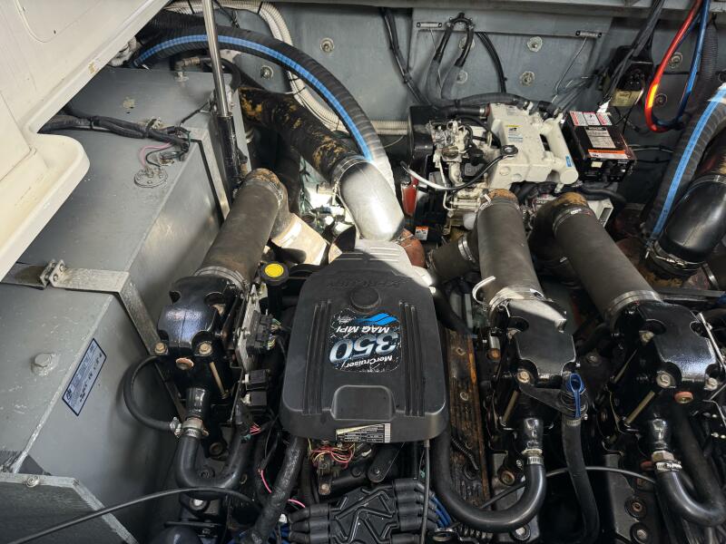 2004 Sea Ray 320 Sundancer
