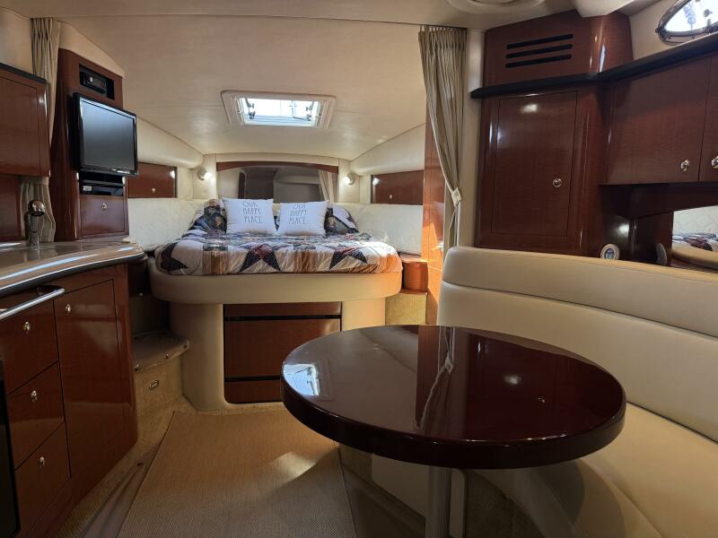 2004 Sea Ray 320 Sundancer