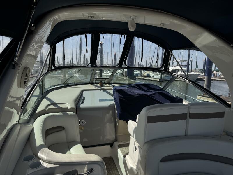 2004 Sea Ray 320 Sundancer