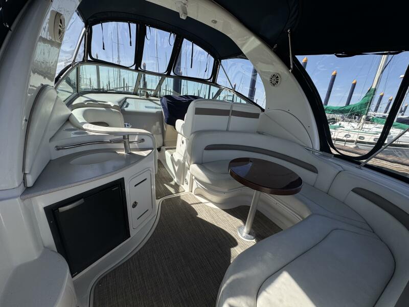 2004 Sea Ray 320 Sundancer