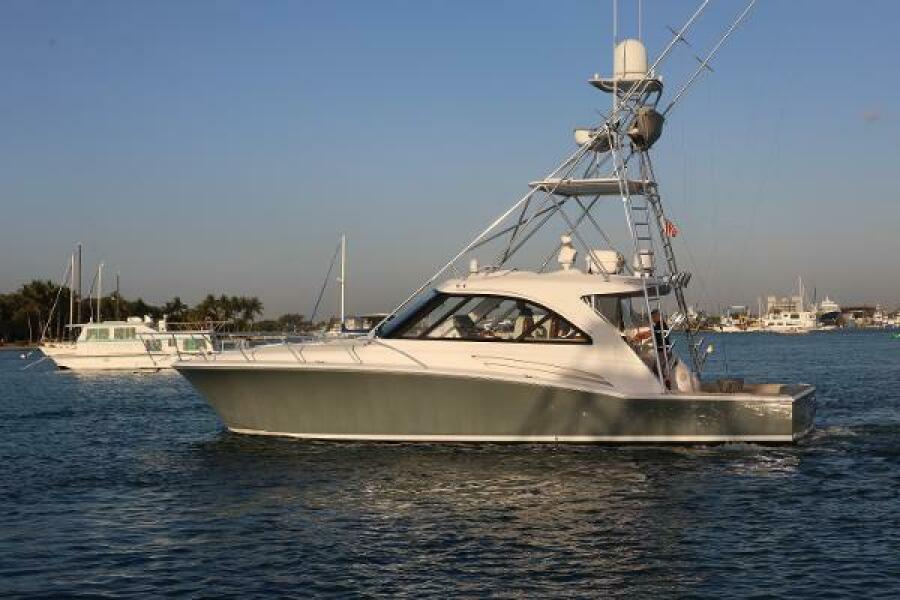 45' 2018 Hatteras 45 Express Sportfish