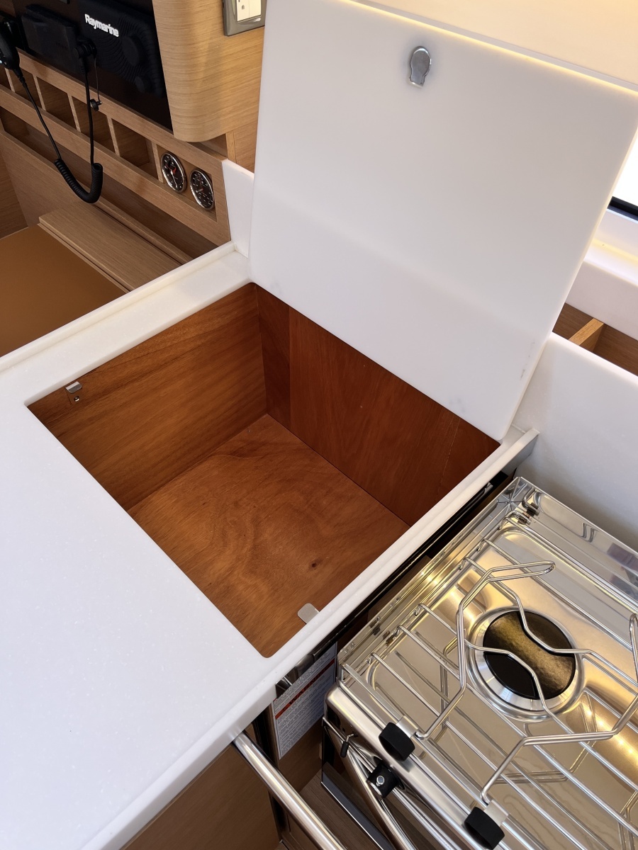 44ft Jeanneau Yacht For Sale
