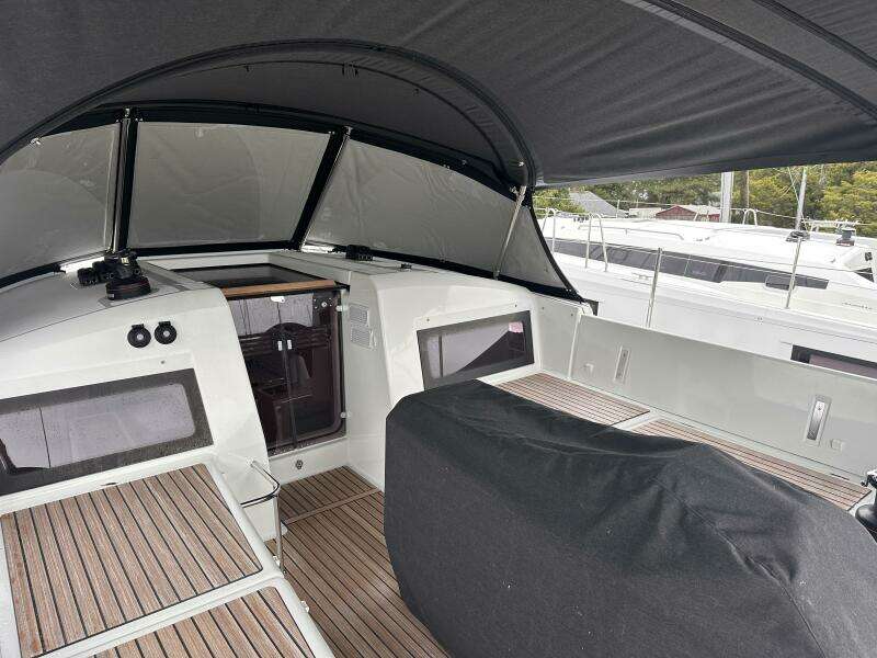 44ft Jeanneau Yacht For Sale 44ft Jeanneau Yacht For Sale