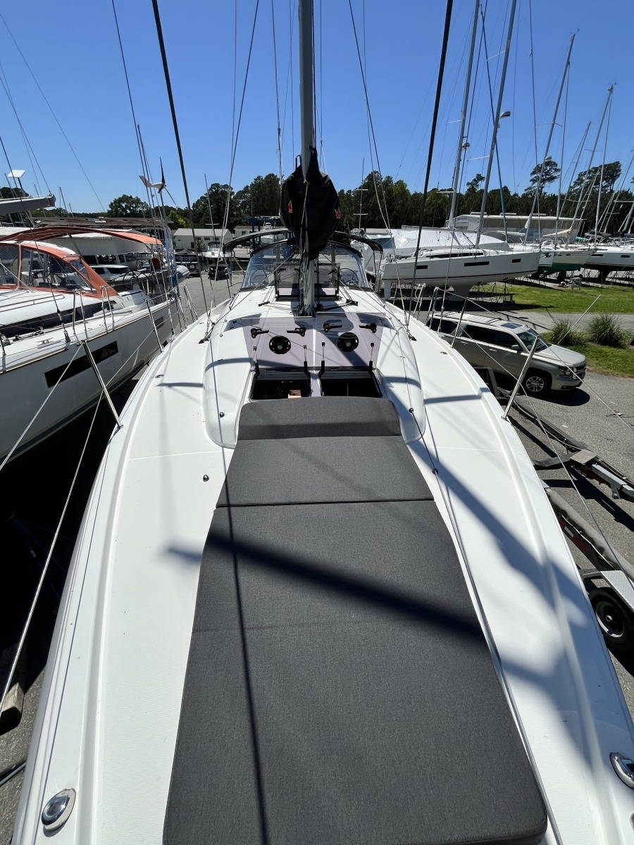 44ft Jeanneau Yacht For Sale