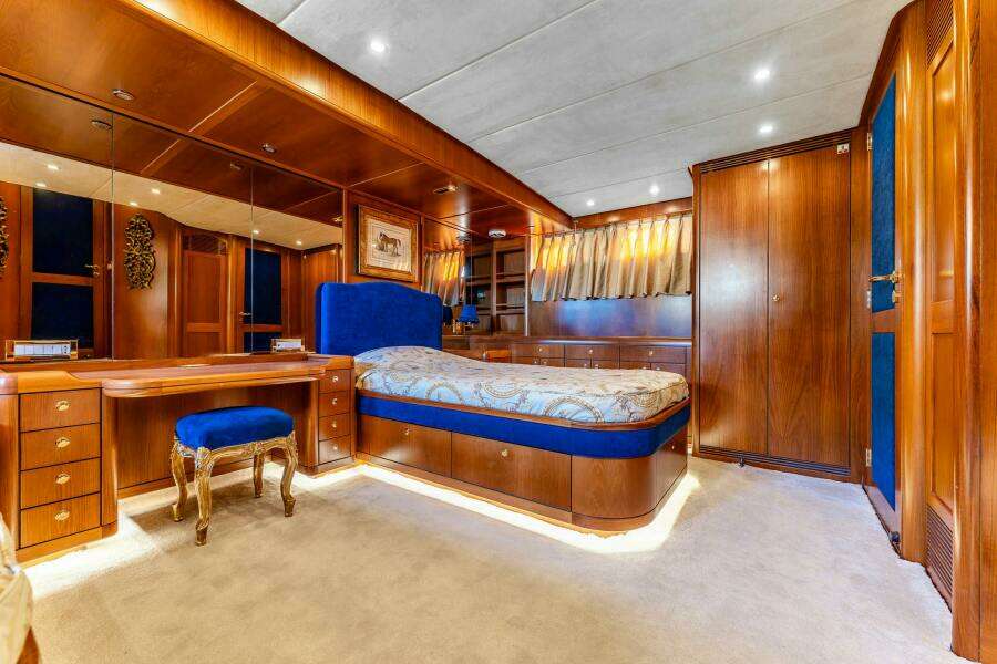 YOSMA 71ft Hakvoort Yacht For Sale