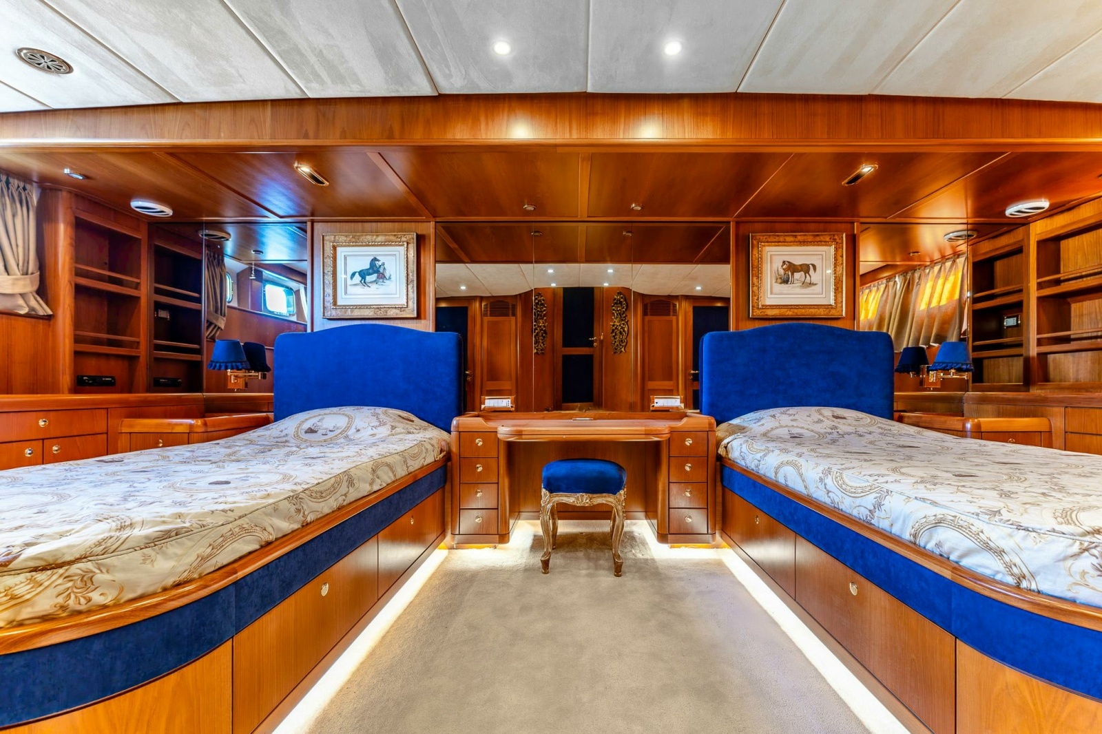 YOSMA 71ft Hakvoort Yacht For Sale