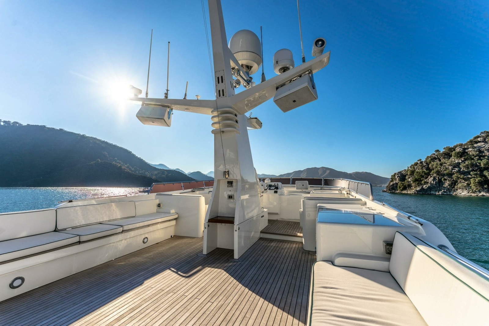 YOSMA 71ft Hakvoort Yacht For Sale