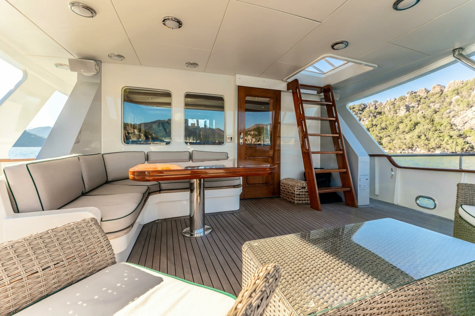 YOSMA 71ft Hakvoort Yacht For Sale