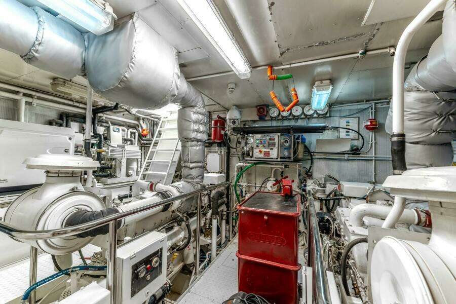 YOSMA 71ft Hakvoort Yacht For Sale