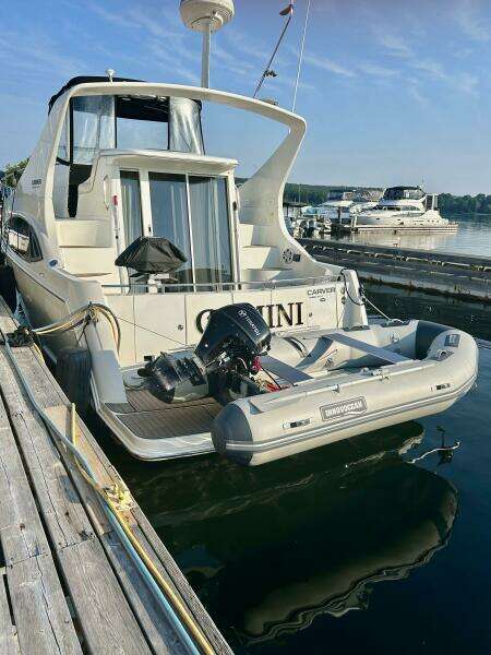 36ft Carver Yacht For Sale