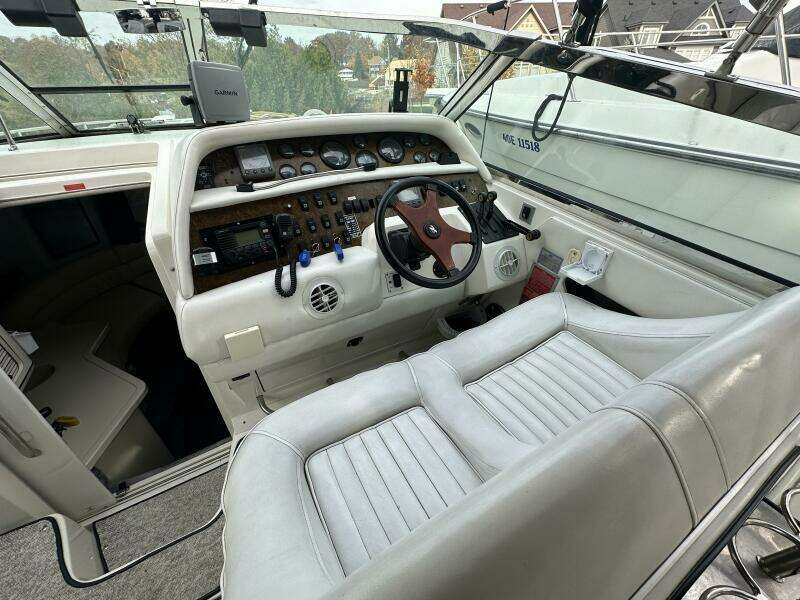 38ft Sea Ray Yacht For Sale