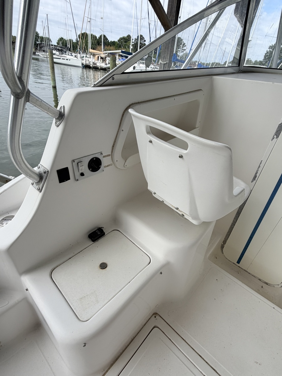 2005 Baha Cruisers 257 WAC