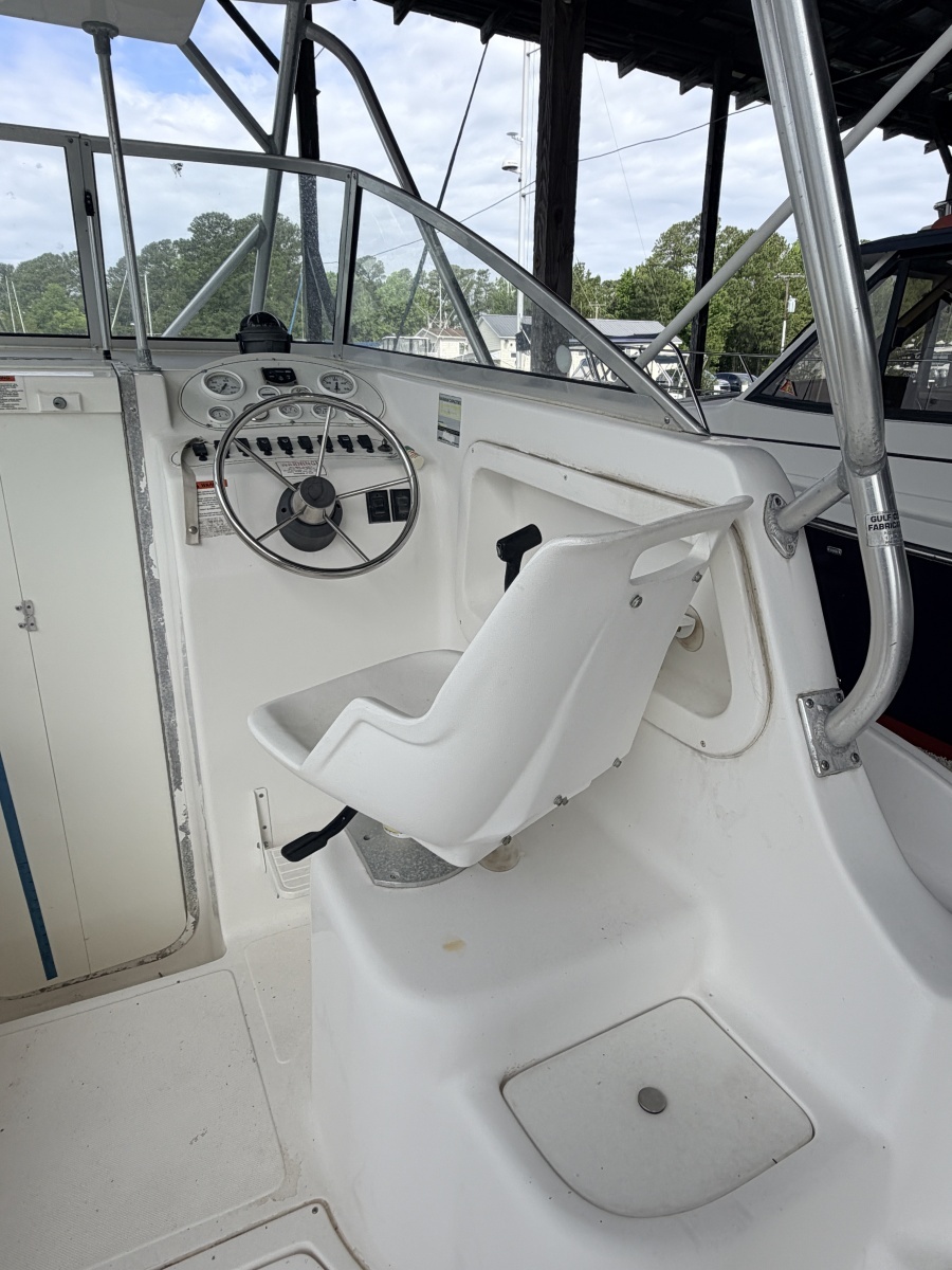 2005 Baha Cruisers 257 WAC