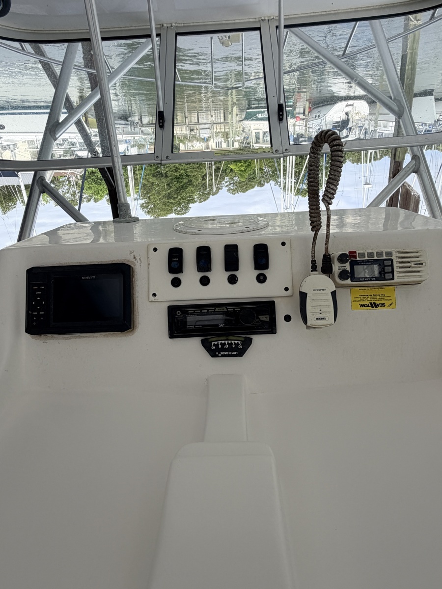 2005 Baha Cruisers 257 WAC