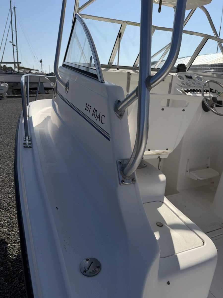 2005 Baha Cruisers 257 WAC