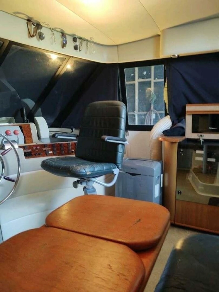 2000 Bayliner 4788 Pilot House Motoryacht