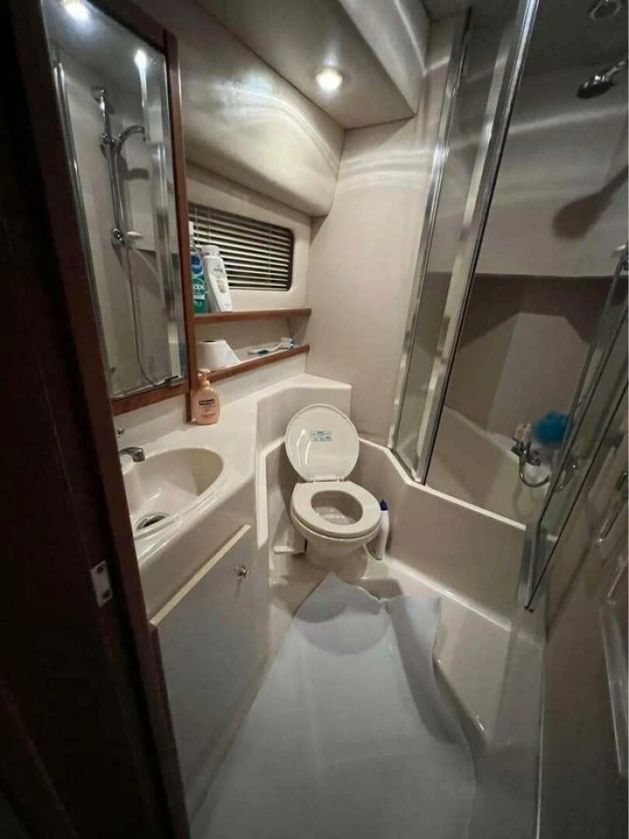 2000 Bayliner 4788 Pilot House Motoryacht