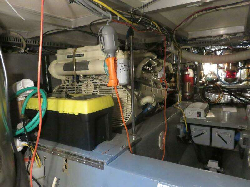 Docktari 42ft Carver Yacht For Sale