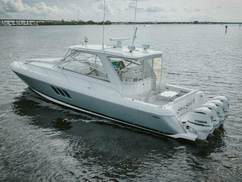 47' 2018 Intrepid 475 Sport Yacht