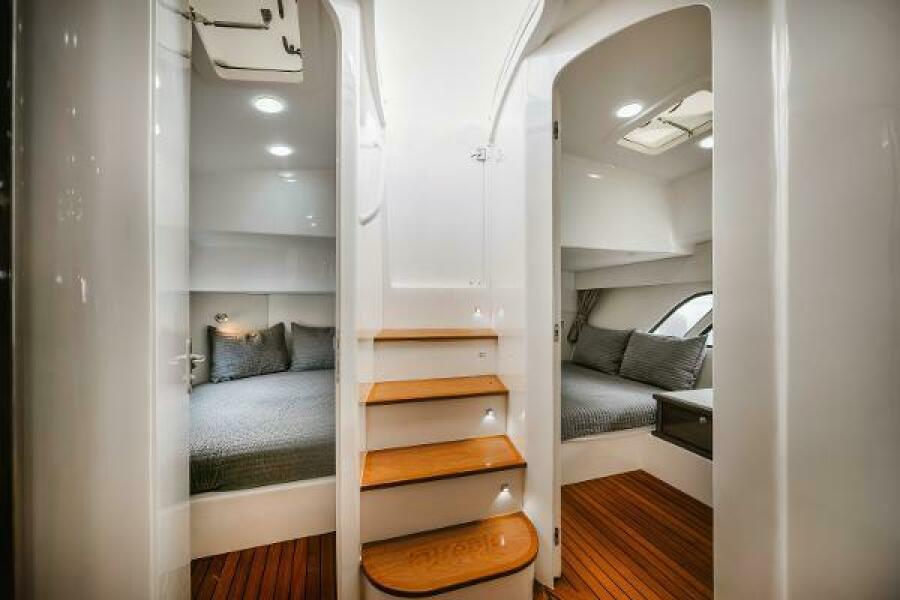 47' 2018 Intrepid 475 Sport Yacht