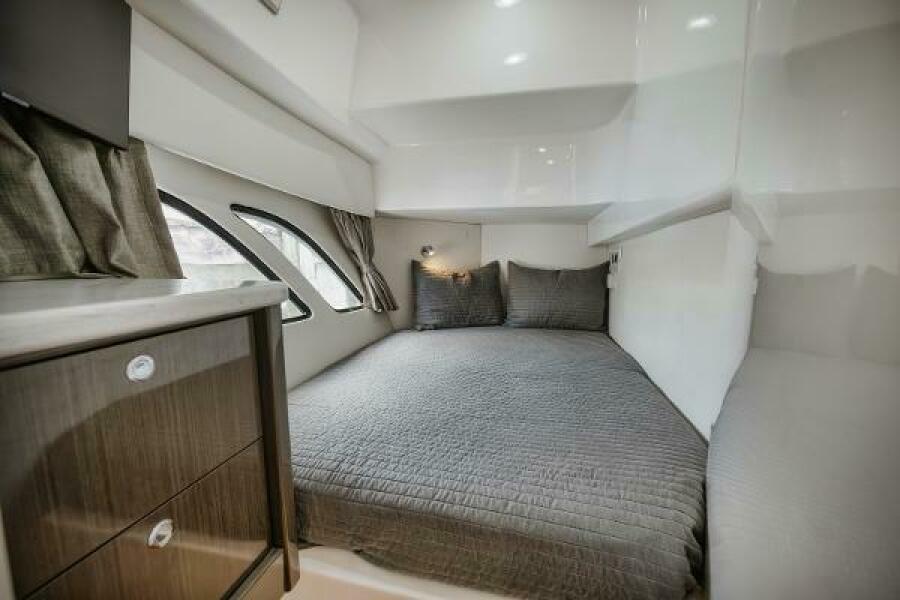 47' 2018 Intrepid 475 Sport Yacht