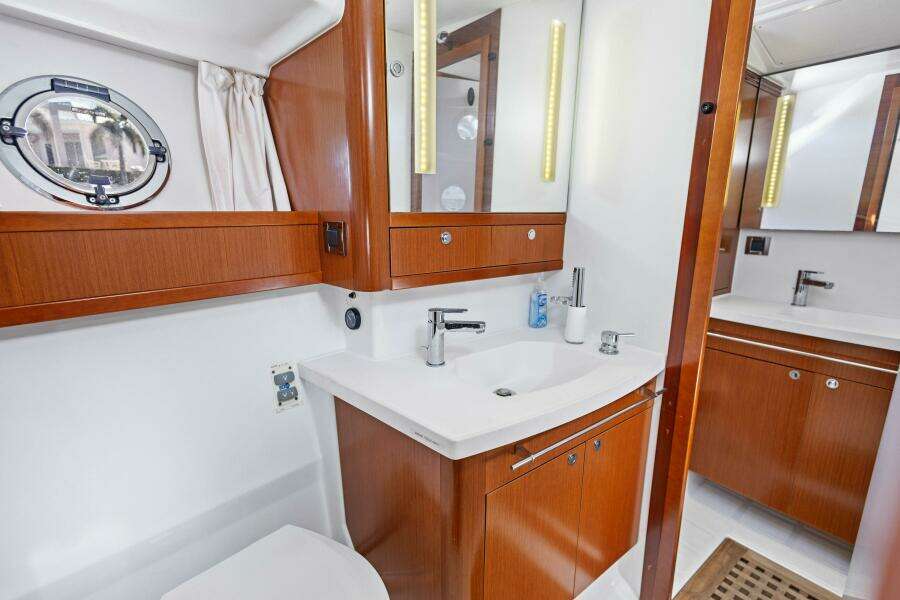 LADY DI 44ft Beneteau Yacht For Sale