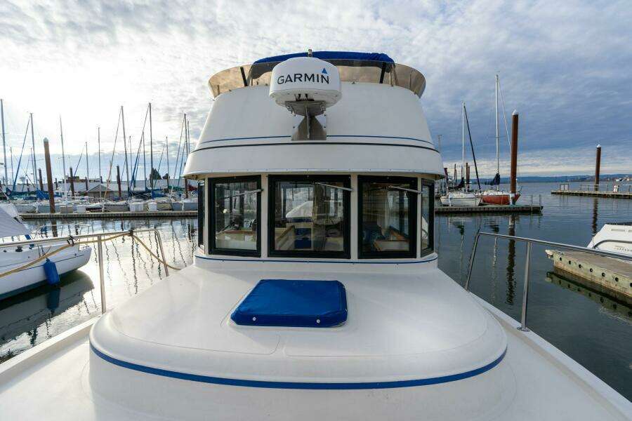 31ft Camano Yacht For Sale