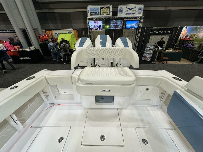 38' 2026 Jupiter 380 LS