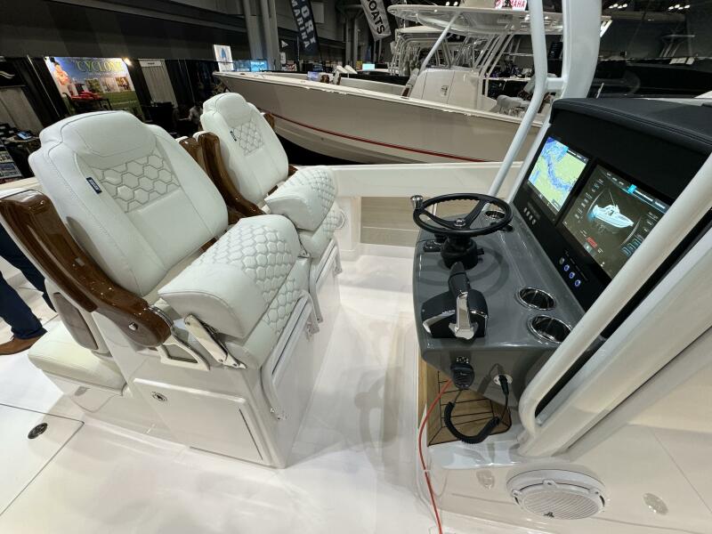 38' 2026 Jupiter 380 LS