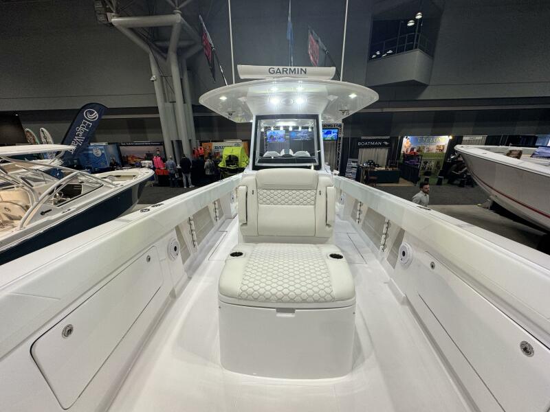 38' 2026 Jupiter 380 LS