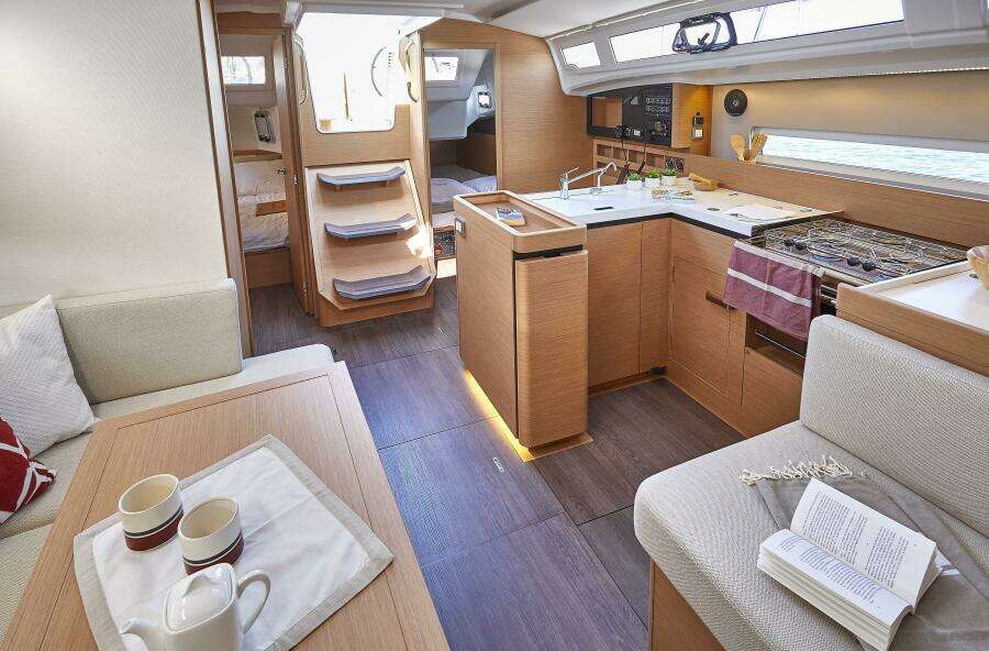 41ft Jeanneau Yacht For Sale