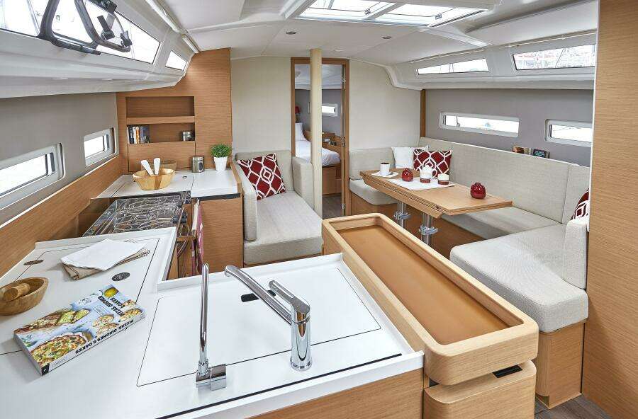 41ft Jeanneau Yacht For Sale