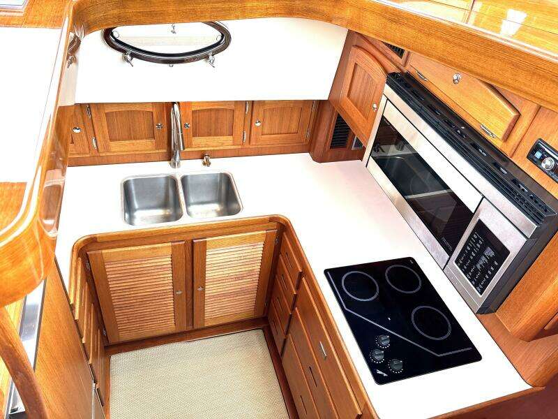 48ft San Juan Yacht For Sale
