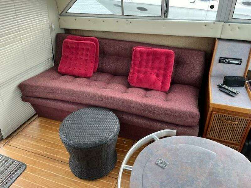 34ft Sea Ray Yacht For Sale