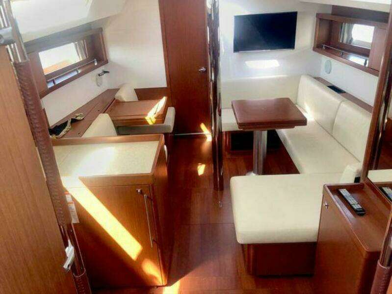 Transend 41ft Beneteau Yacht For Sale