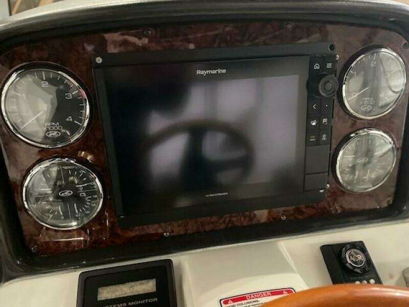 42ft Sea Ray Yacht For Sale