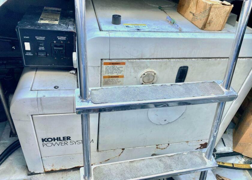 1999 Carver 450 Voyager Pilothouse - Photo 16