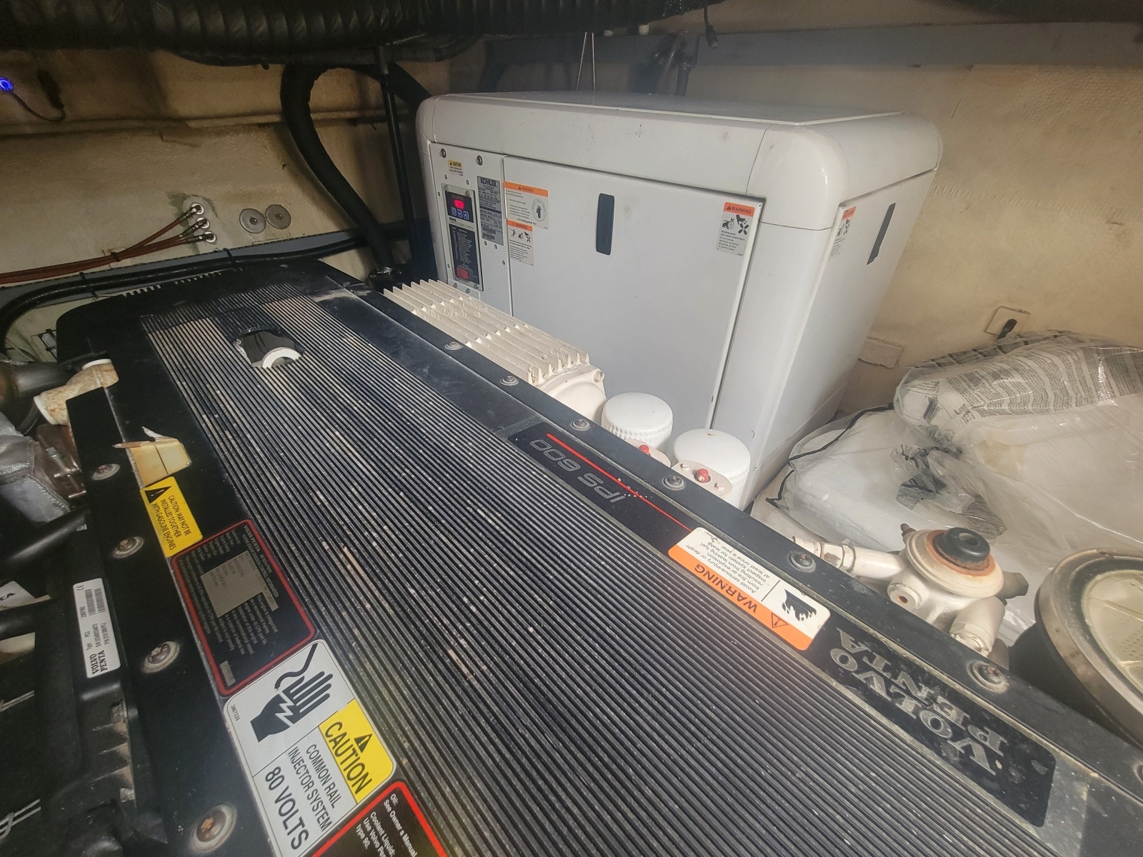 ISABELLA IV 43ft Four Winns Yacht For Sale