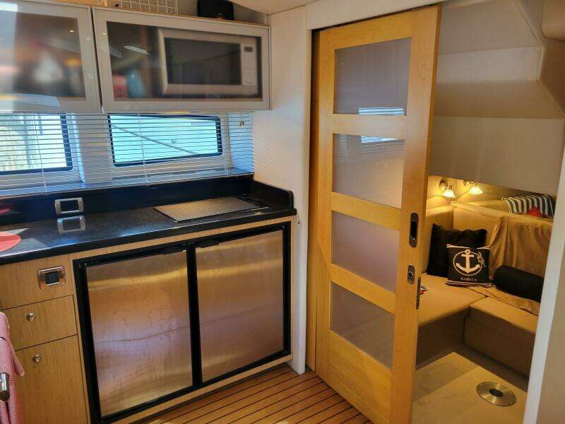 ISABELLA IV 43ft Four Winns Yacht For Sale