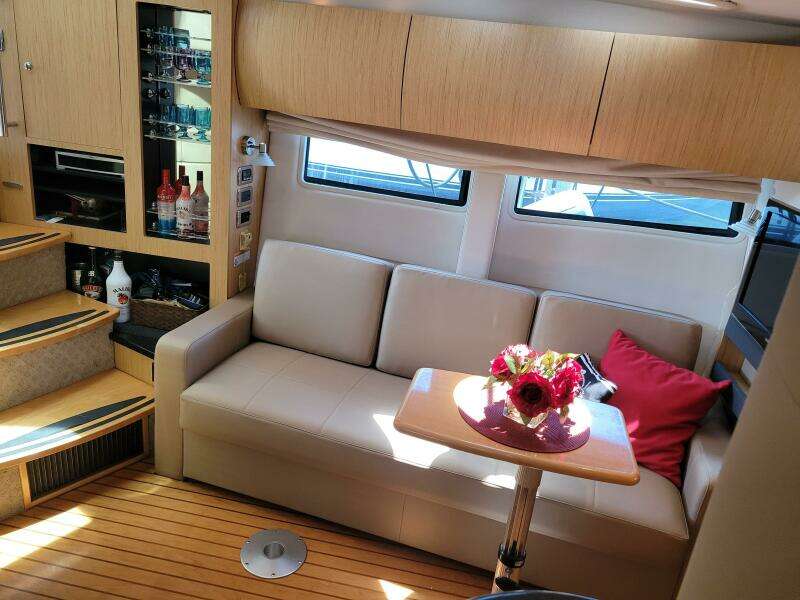 ISABELLA IV 43ft Four Winns Yacht For Sale