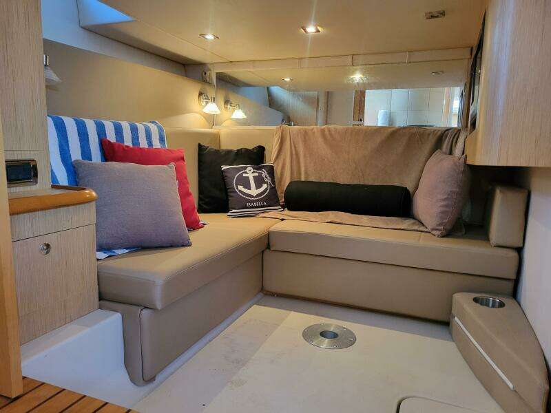 ISABELLA IV 43ft Four Winns Yacht For Sale