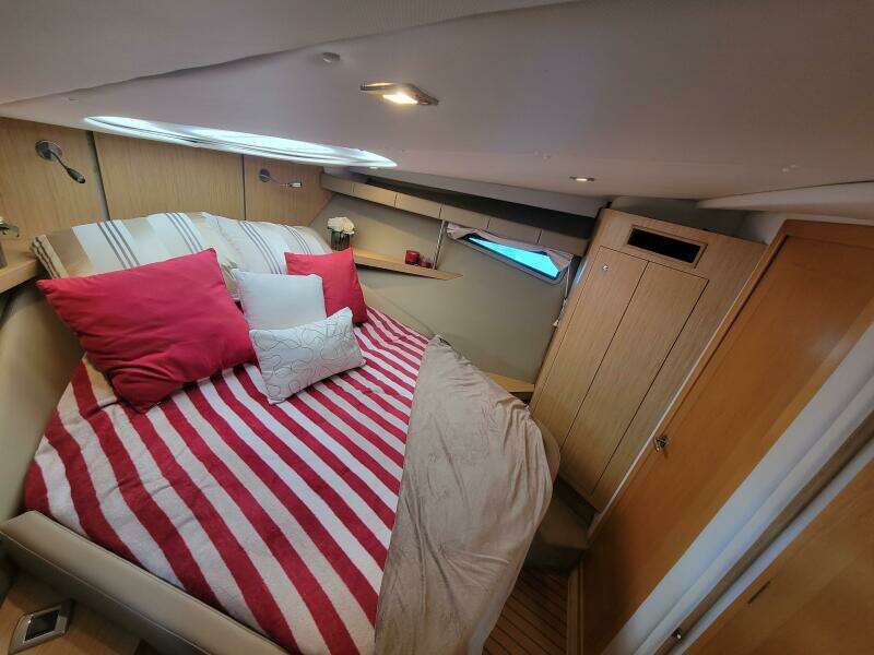 ISABELLA IV 43ft Four Winns Yacht For Sale