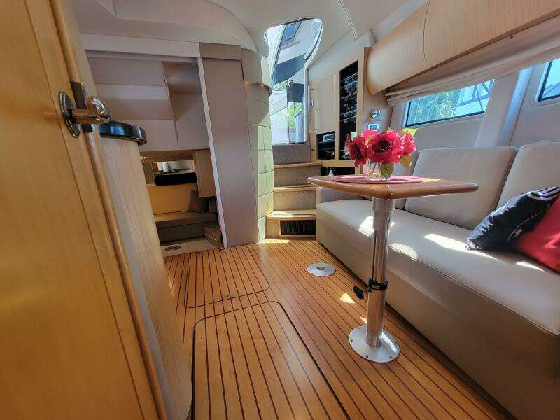 ISABELLA IV 43ft Four Winns Yacht For Sale