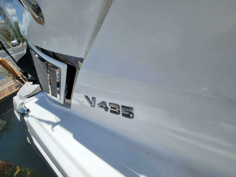 ISABELLA IV 43ft Four Winns Yacht For Sale