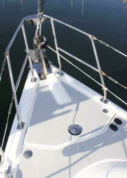 Just Takes Awhile 33ft Hunter Yacht For Sale