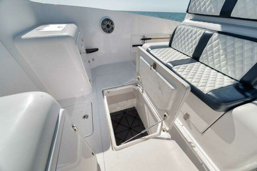 31ft Strike Yacht For Sale