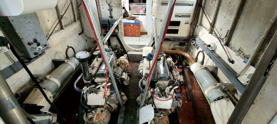 SILVER JUBILEE 37ft Custom Yacht For Sale